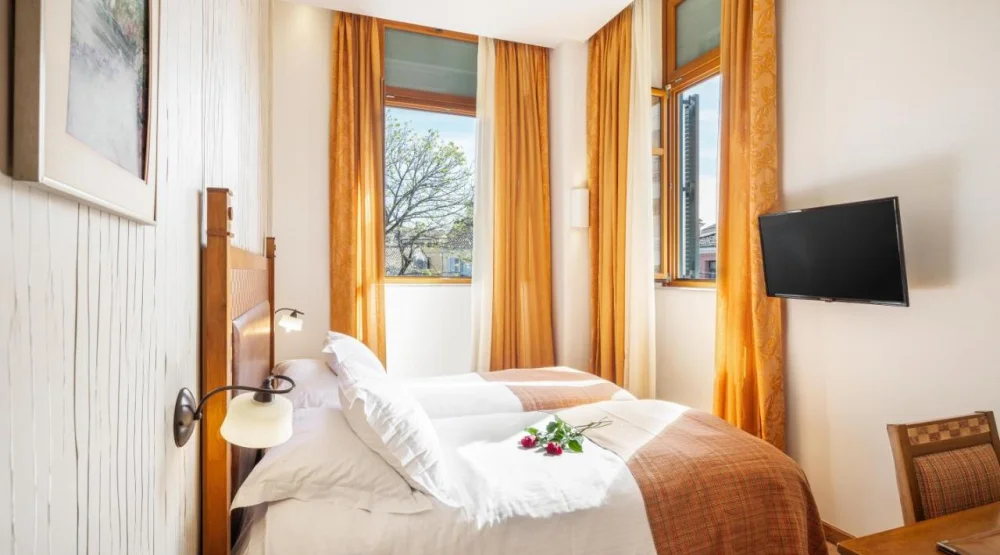 Classic Double Or Twin Room at Bella Venezia Hotel