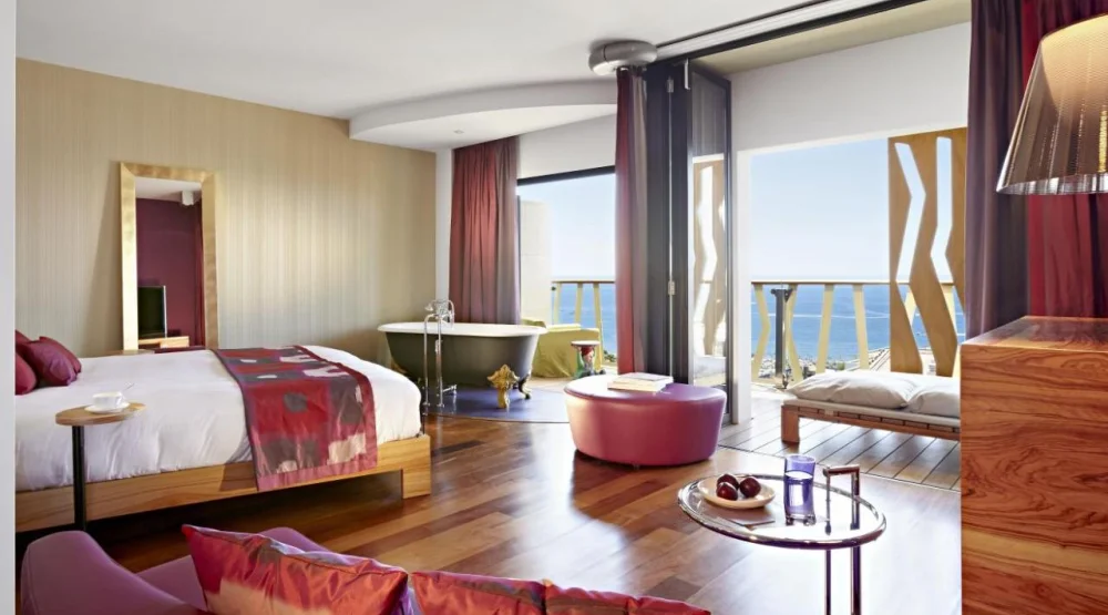 Corner Junior Suite at Bohemia Suites & Spa