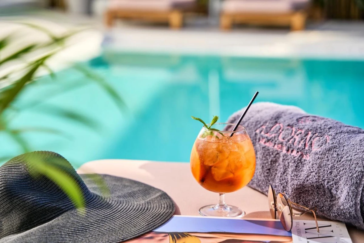 Adorno Beach Hotel & Suites