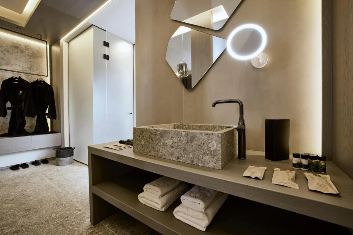 Amazon Mykonos Resort & Spa