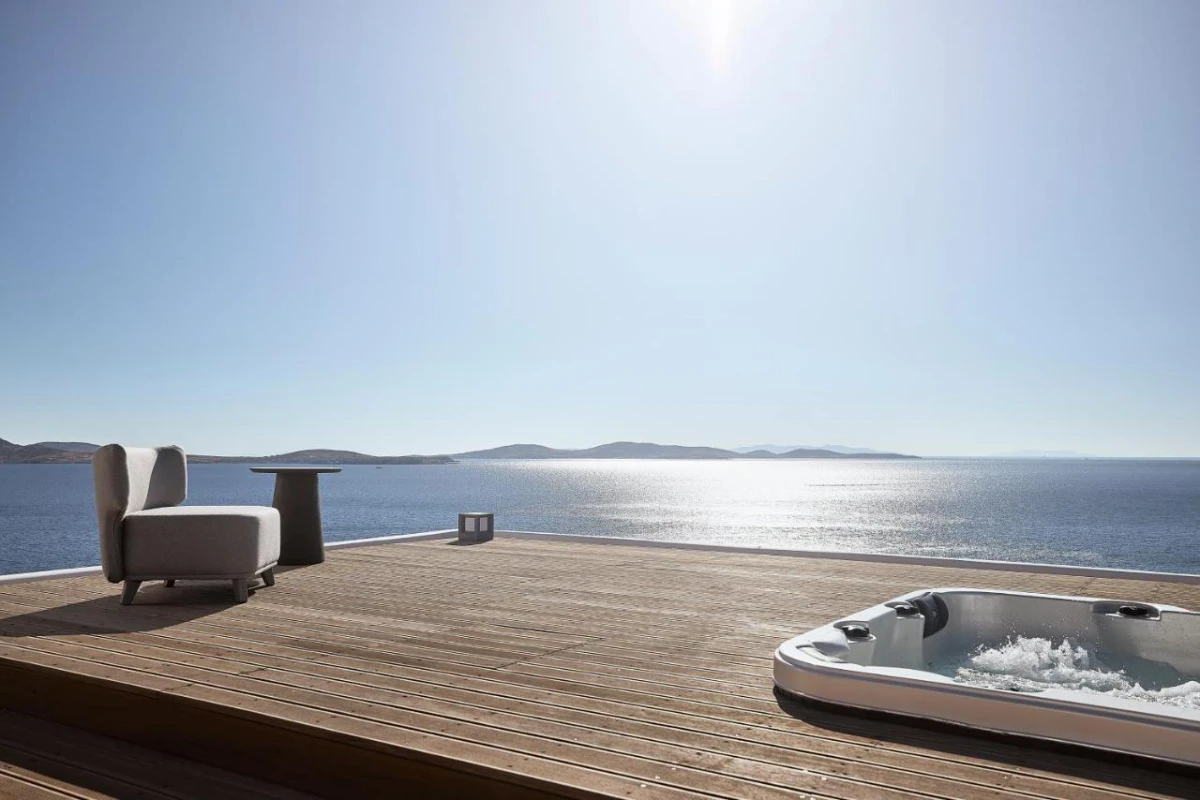 Amazon Mykonos Resort & Spa