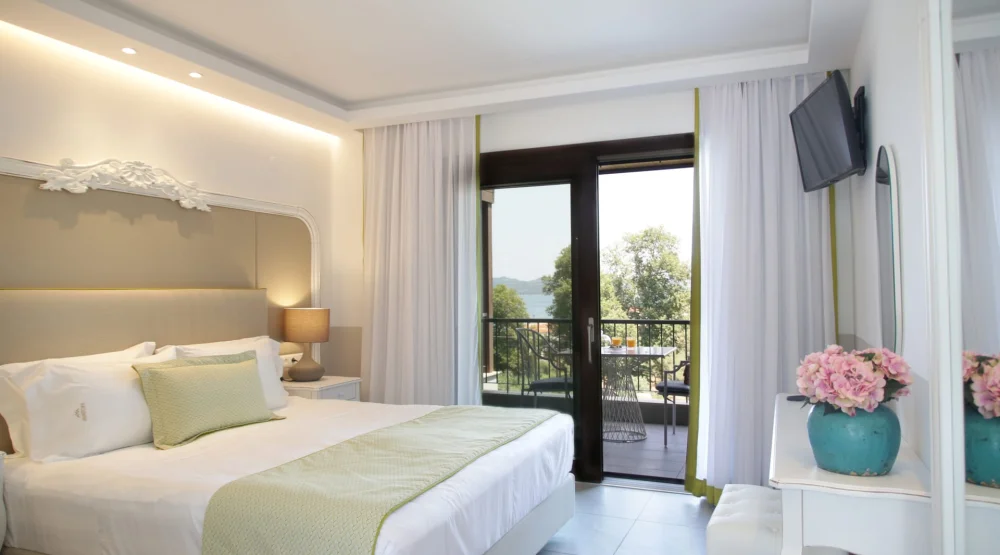 Deluxe Room with Sea View at Avaton Luxury Hotel & Villas Relais & Chateaux
