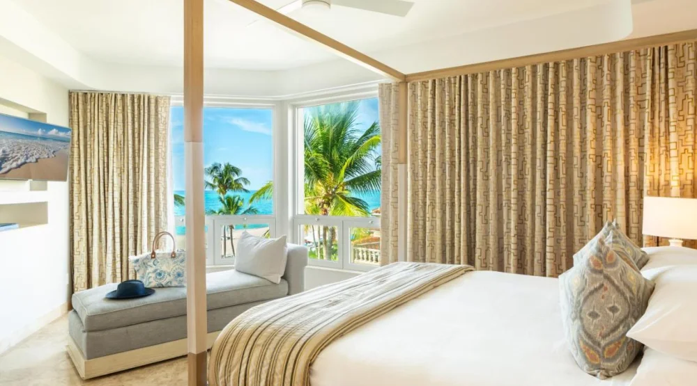 Villas Luxury Two Bedroom Suite at Grace Bay Club