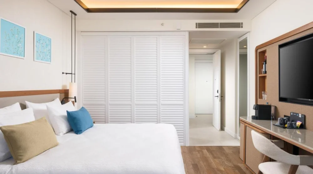 Deluxe Room Sea View (family Zone) at Anda Barut Collection