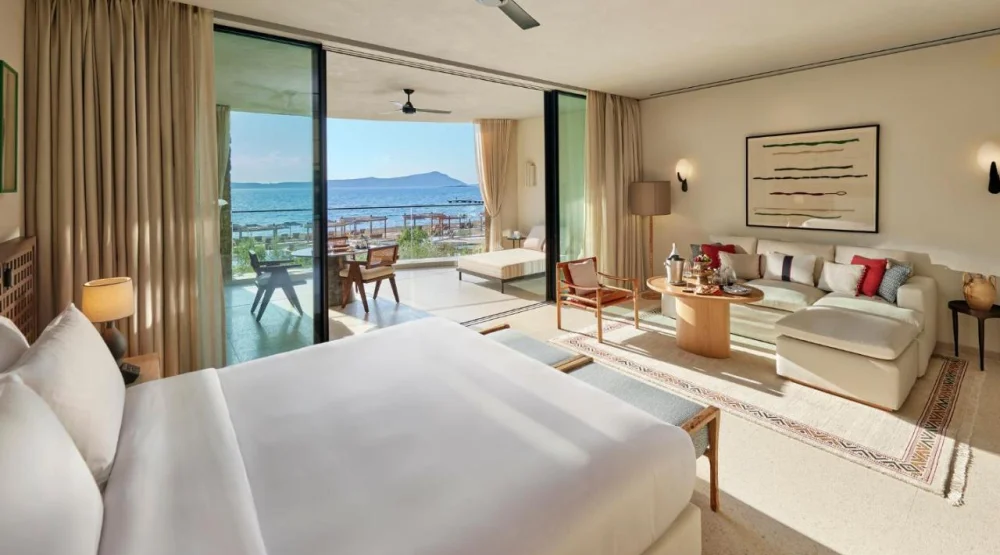 Beach Club Junior Suite King Or Twin at Mandarin Oriental Costa Navarino