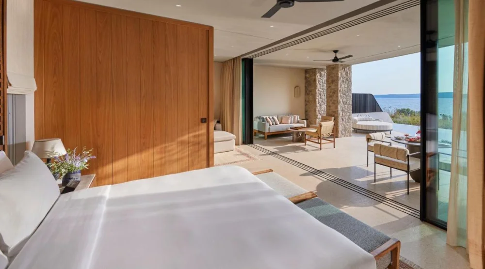 Outdoor-connected Bay View Pool Villas at Mandarin Oriental Costa Navarino