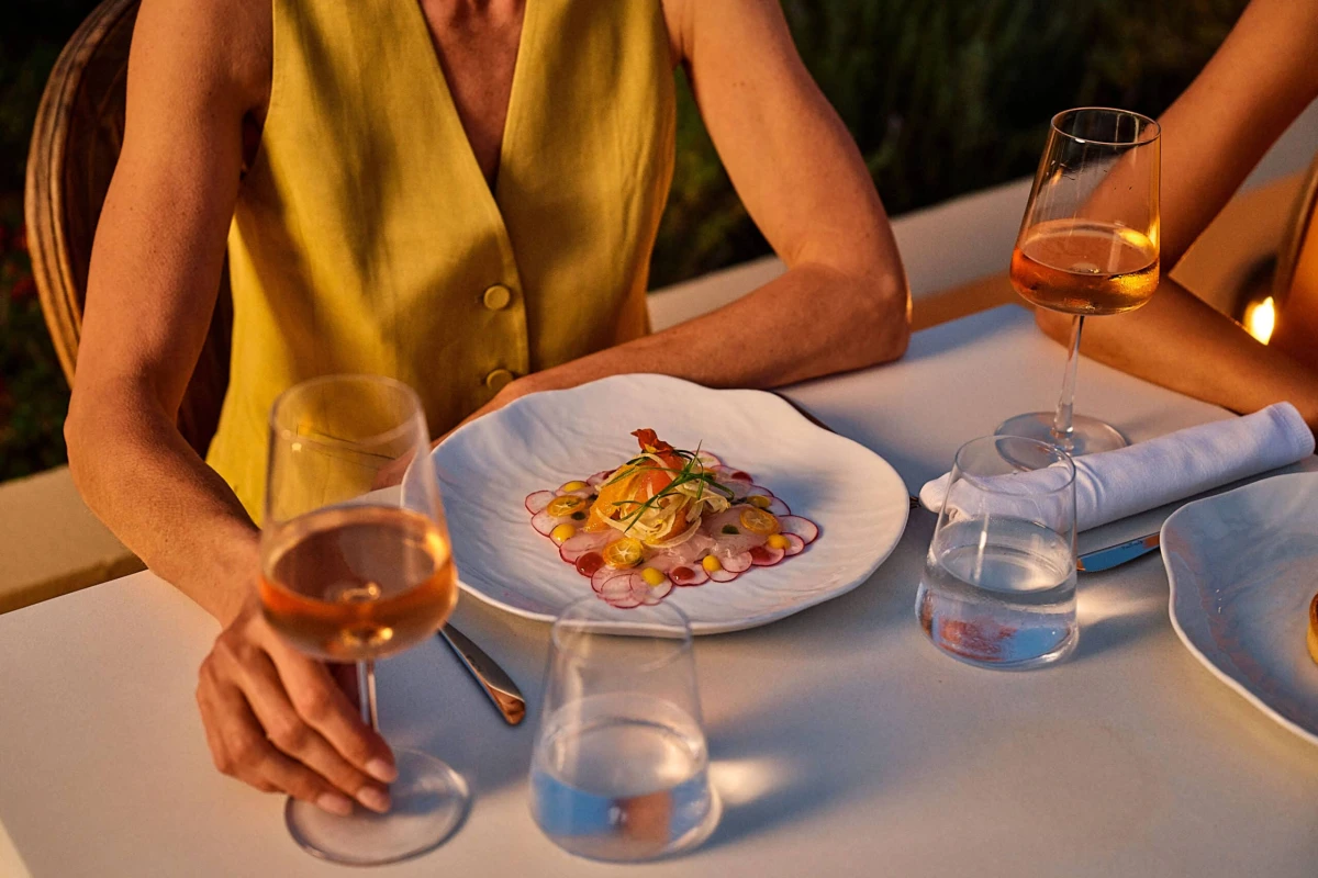 Avali, Mar-Bella Collection