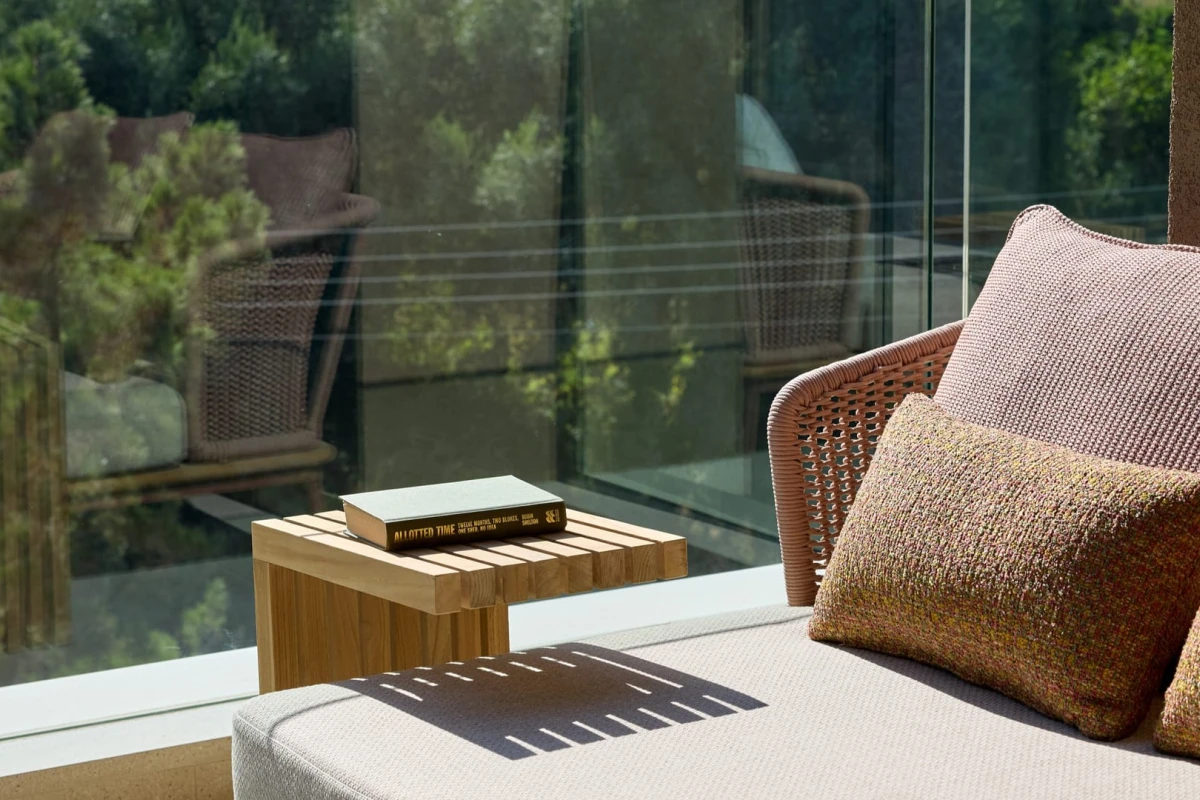 Avali, Mar-Bella Collection