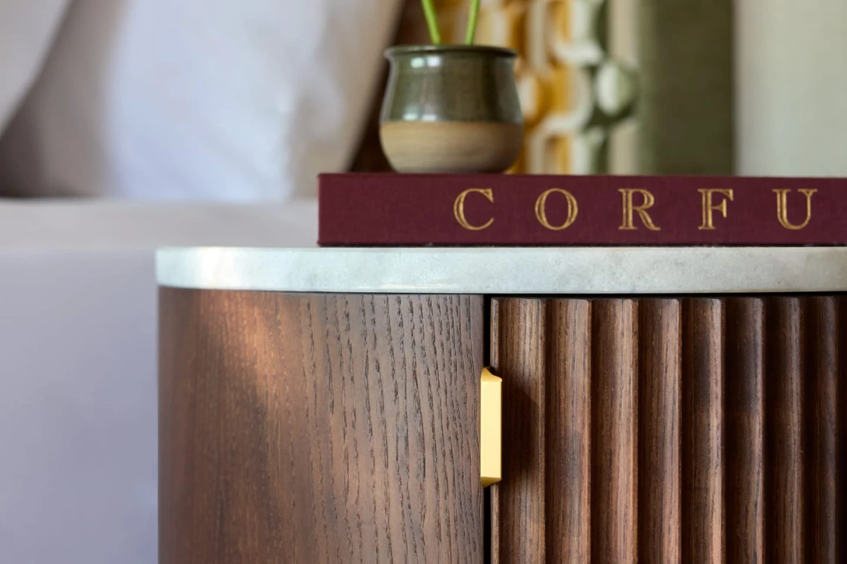 Avali, Mar-Bella Collection