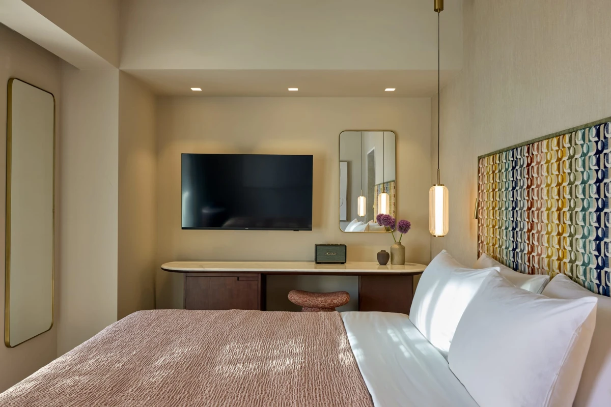 Avali, Mar-Bella Collection