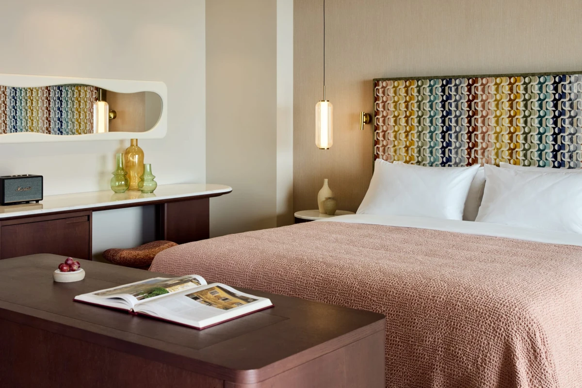 Avali, Mar-Bella Collection