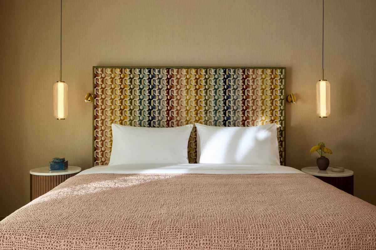 Avali, Mar-Bella Collection