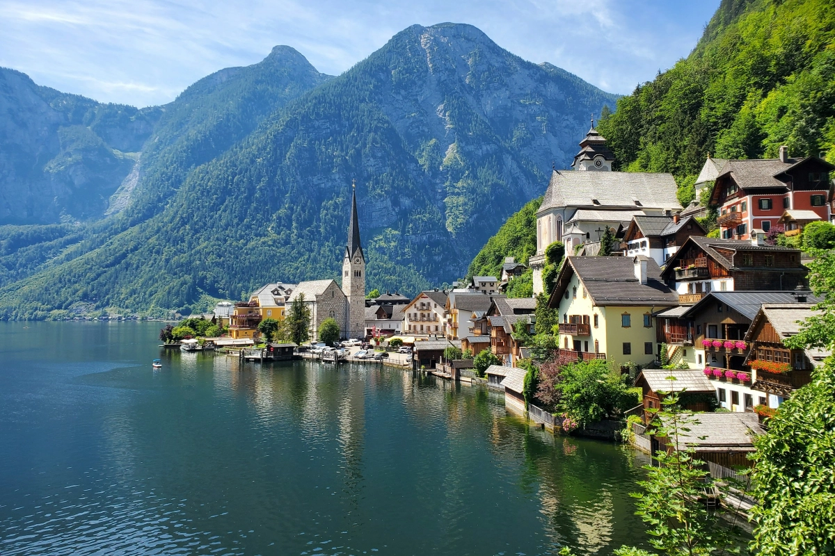 Why visit Salzburg & Lakes