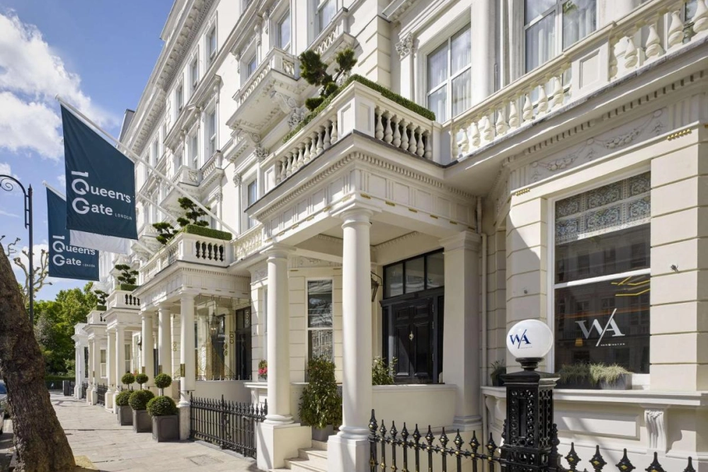 100 Queen's Gate Hotel London, Curio Collection by Hilton