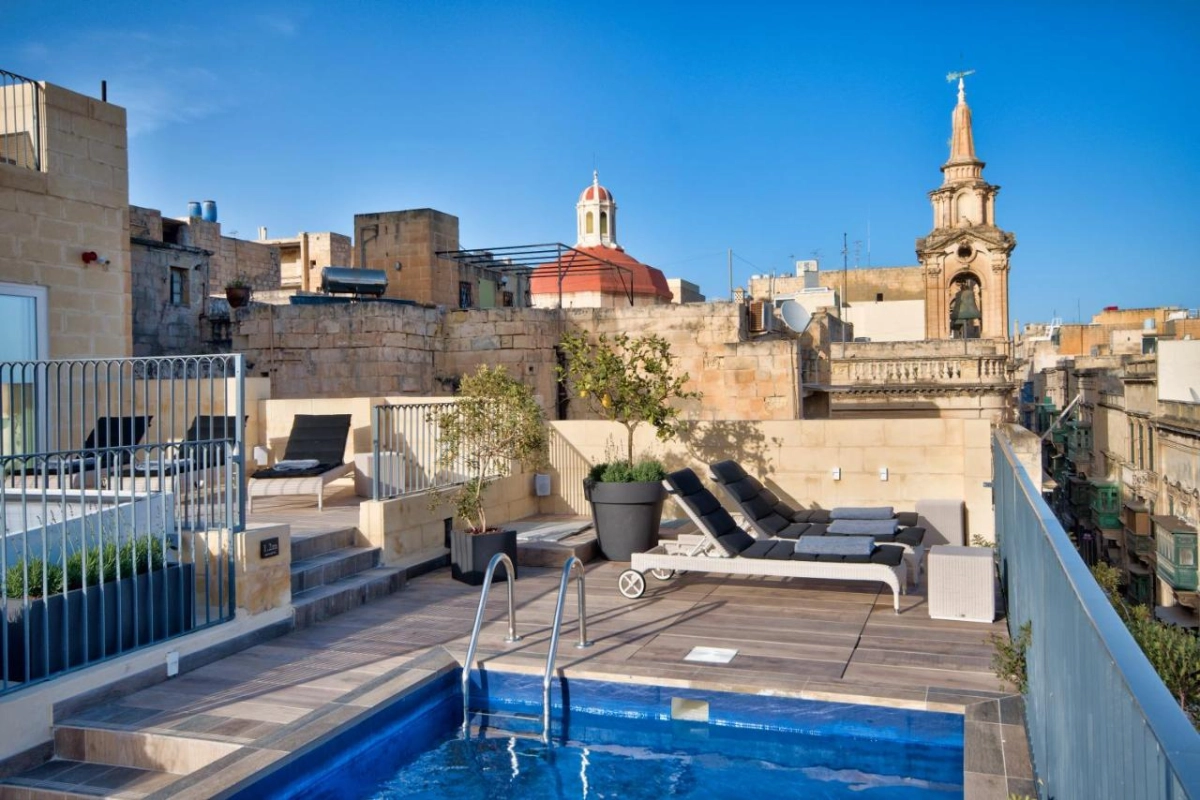 66 Saint Paul's & Spa