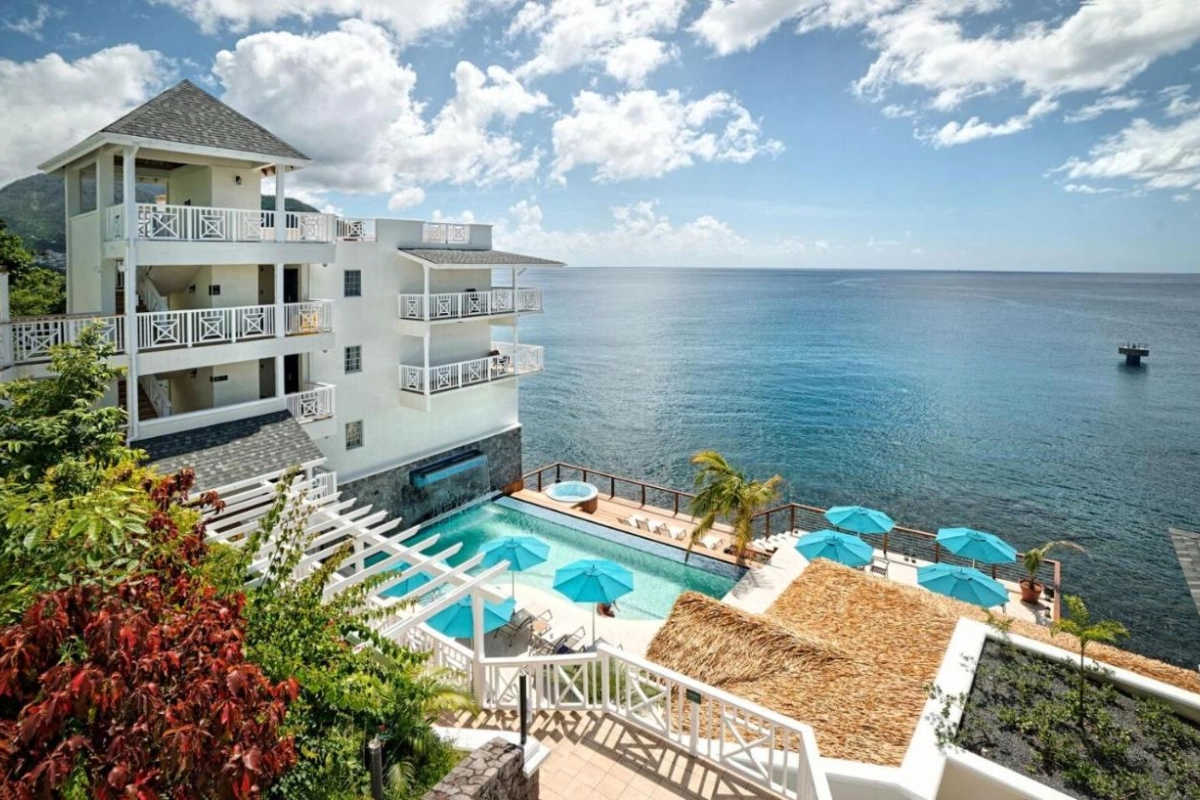 Fort Young Hotel & Dive Resort