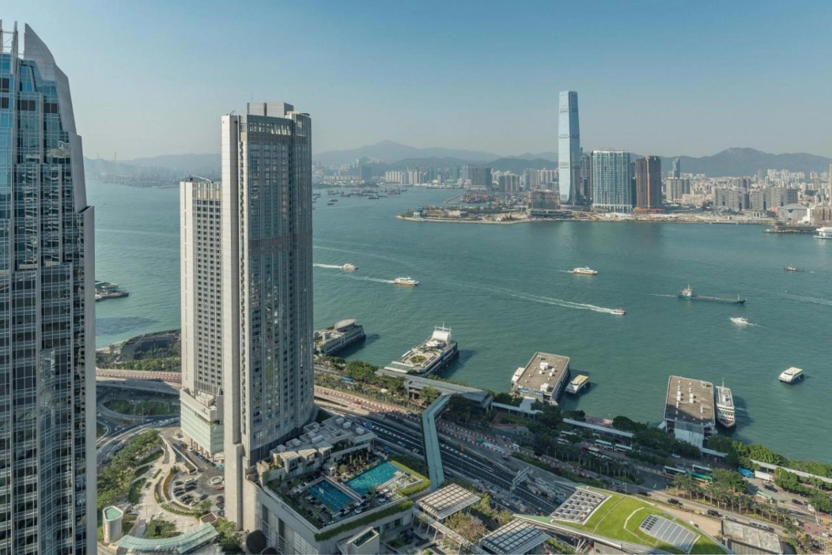 Four Seasons Hong Kong
