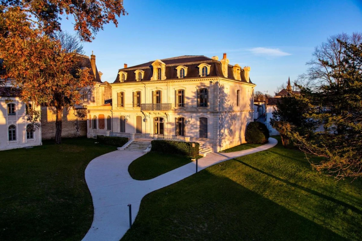 Hotel Chais Monnet & Spa