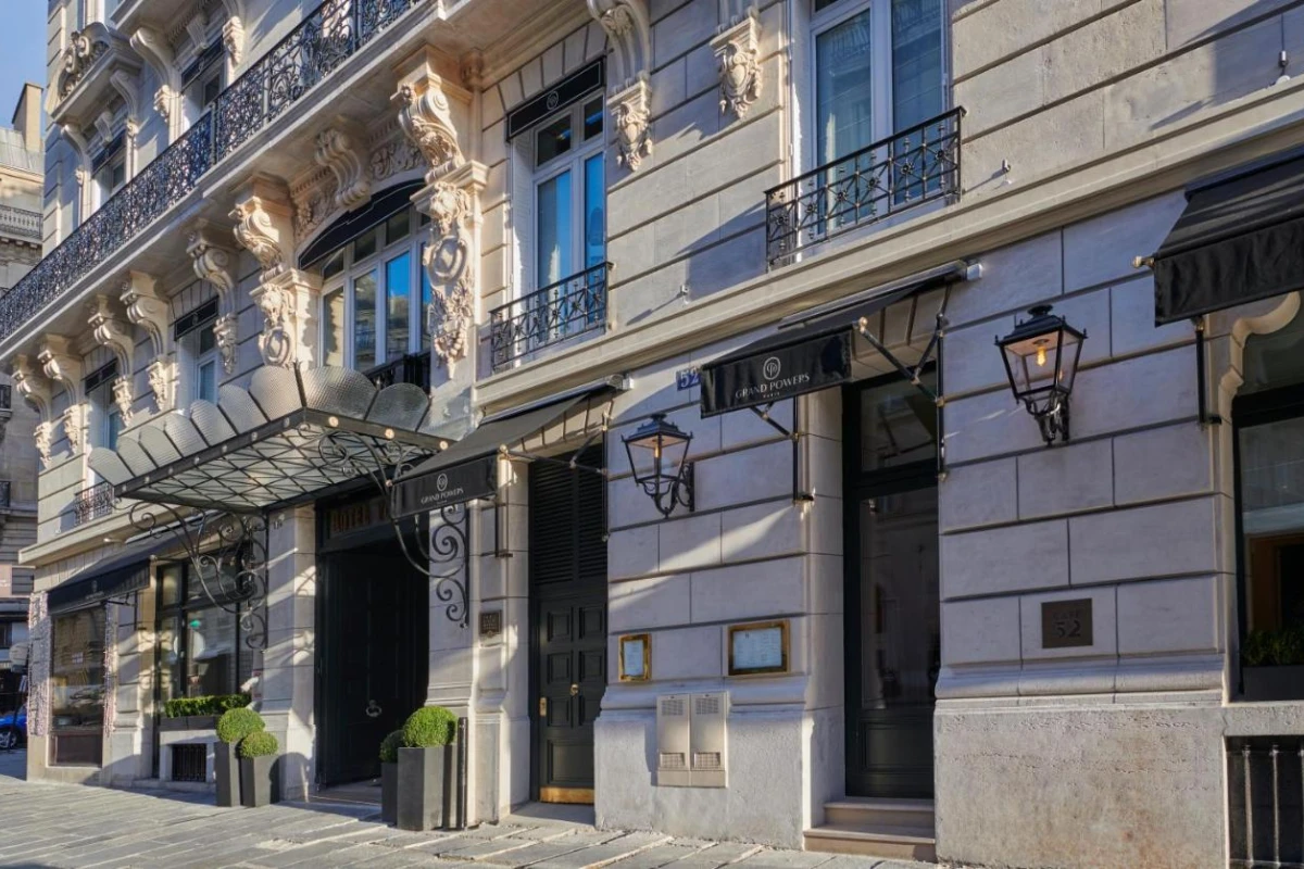 Hotel Grand Powers