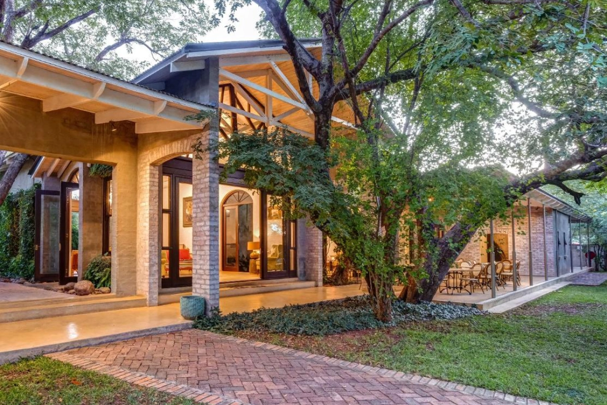 Mbano Manor Hotel Victoria Falls