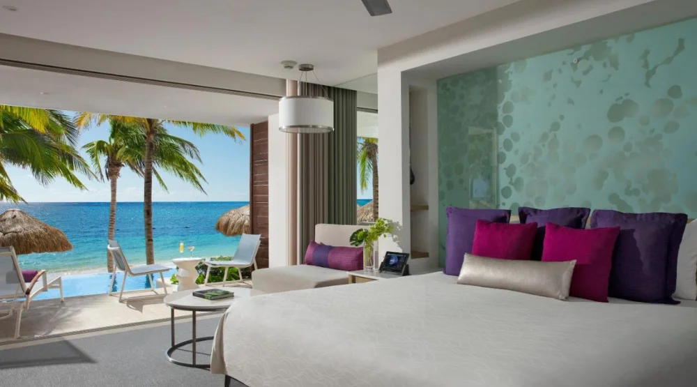 Xhale Club Junior Suite Swimout Ocean Front King at Breathless Riviera Cancun Resort & Spa