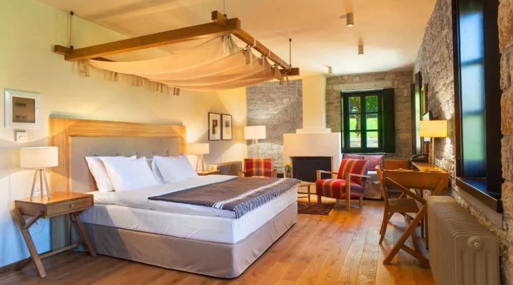 Honeymoon Suite with Outdoor Jacuzzi at Aristi Mountain Resort Hotel & Spa
