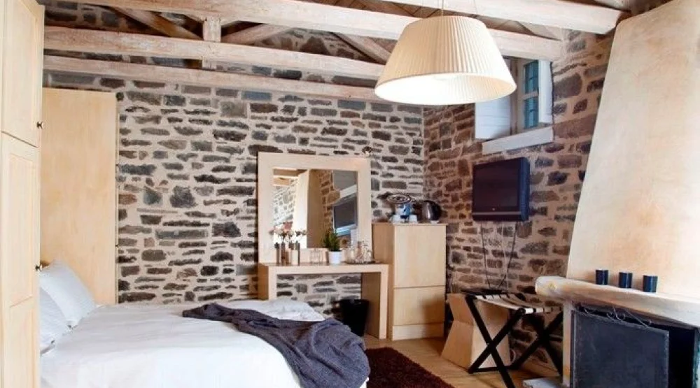 Mini Suite with Fireplace at Mikro Papigo 1700 Hotel & Spa