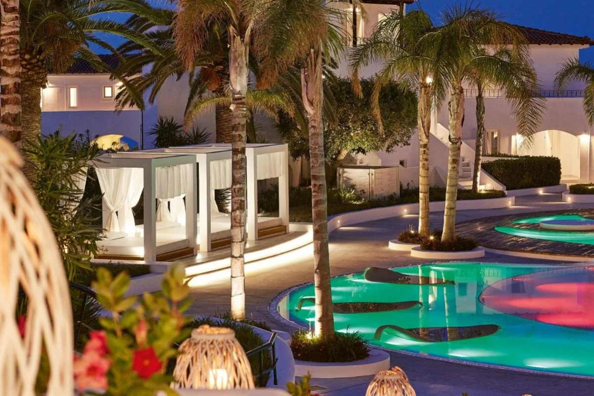 Caramel, A Resort to Live Crete
