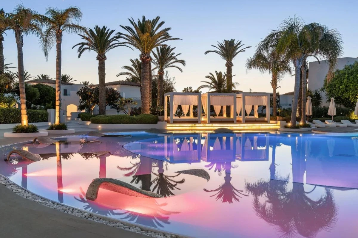 Caramel, A Resort to Live Crete