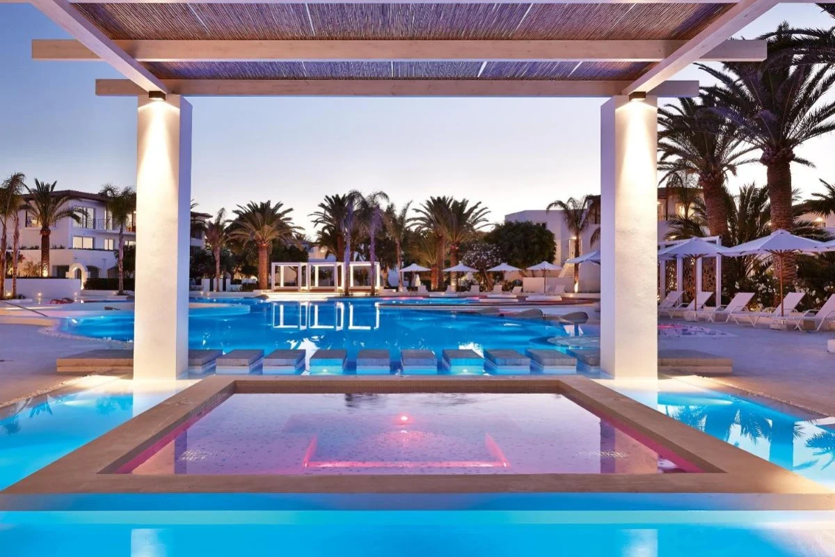 Caramel, A Resort to Live Crete