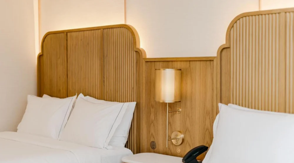 Standard Queen Room with Two Queen Beds at Hotel Bardo Savannah