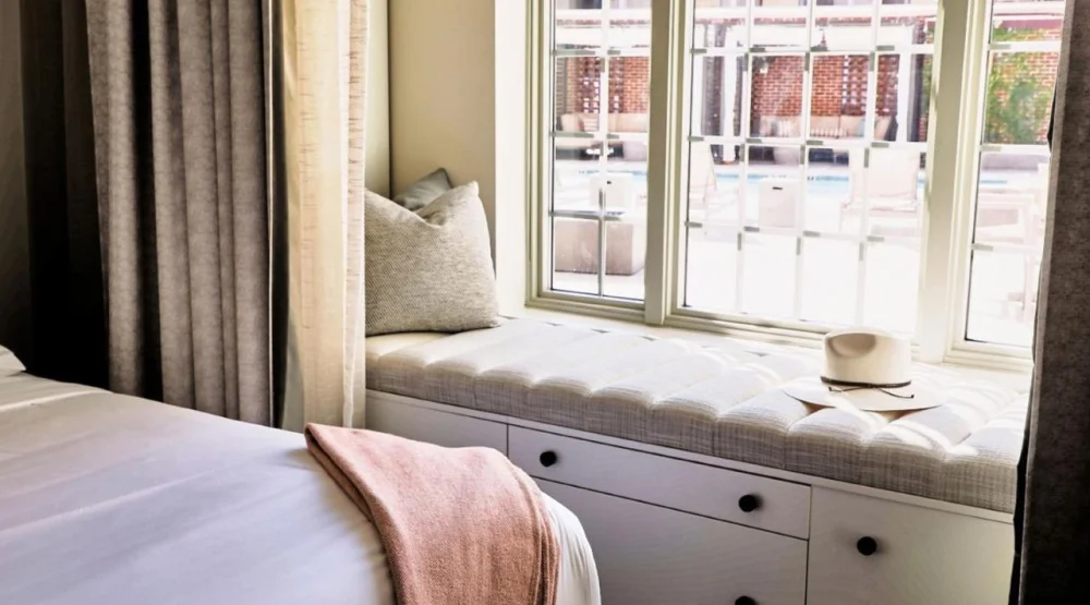 King Room with King Bed and Pool View at The Alida Savannah, a Tribute Portfolio Hotel