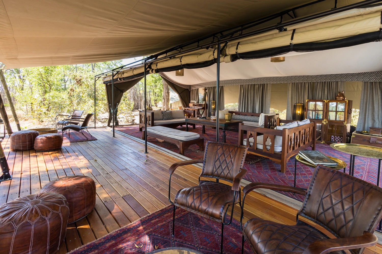 Selinda Explorers Camp