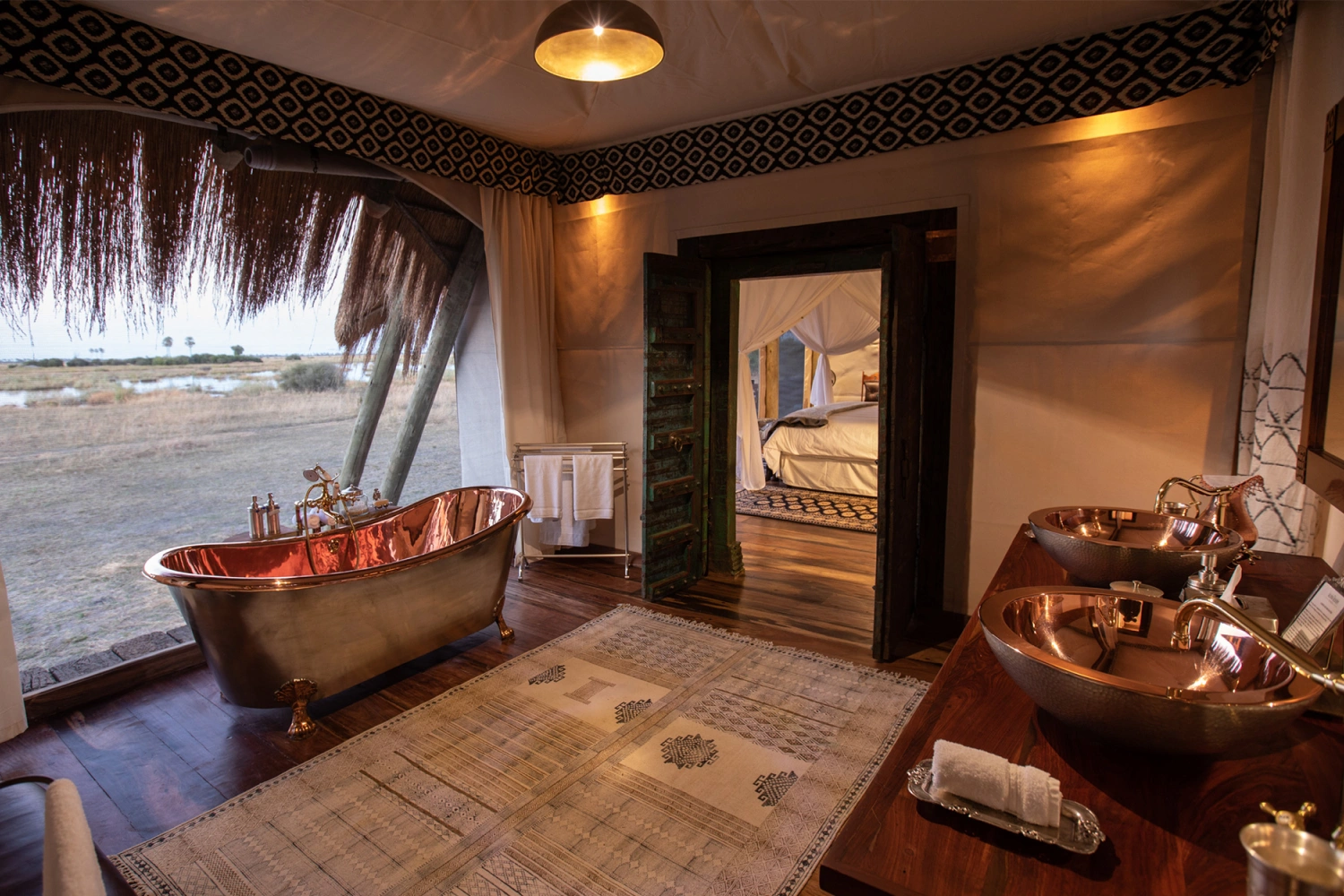 Selinda Camp