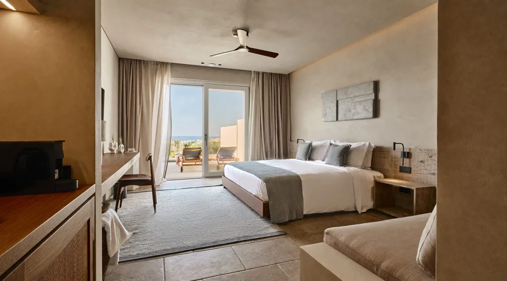 Essence Private Pool Suite at Ovea Paros