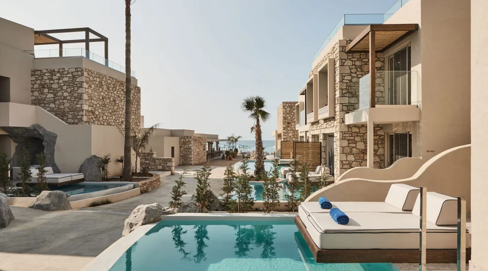 Tranquil Suite with Individual Pool at Uzenie All Suites Boutique Resort
