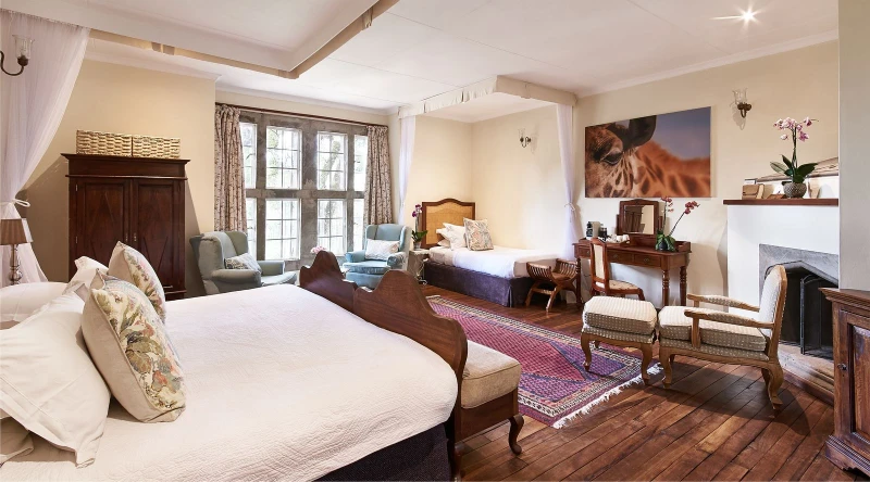 Kelly Superior Room - Garden Manor at Giraffe Manor