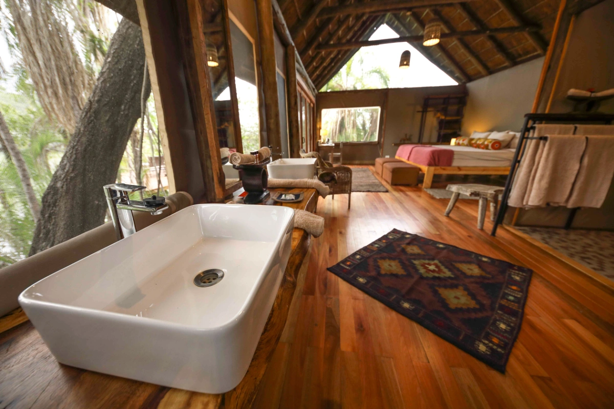 Nxamaseri Island Lodge