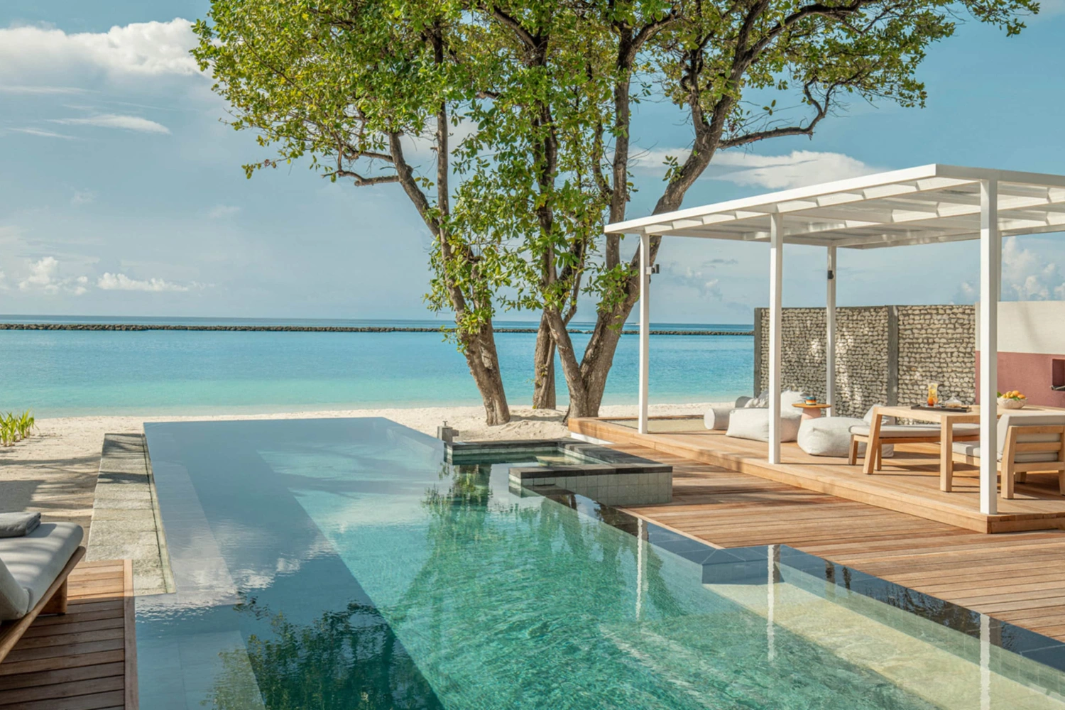 Four Seasons Resort At Landaa Giraavaru
