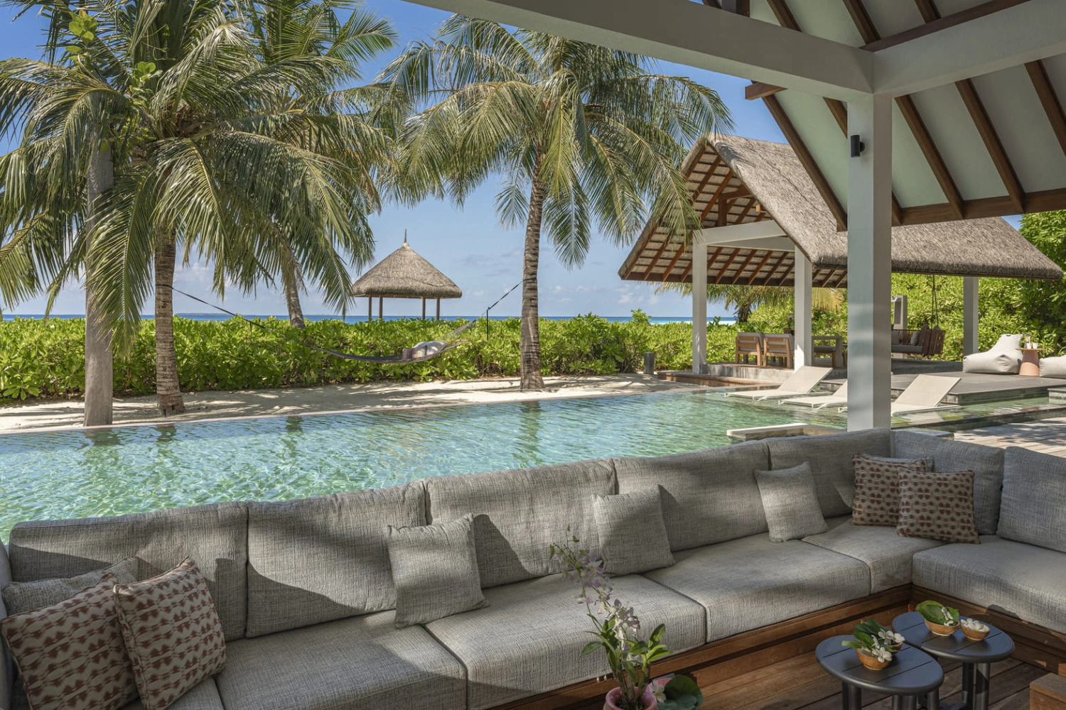 Four Seasons Resort At Landaa Giraavaru