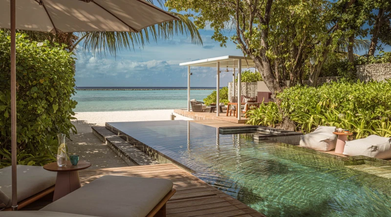 Family Oceanfront Bungalow with Pool at Four Seasons Resort At Landaa Giraavaru