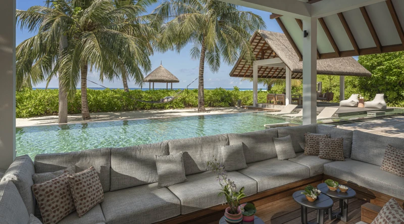 Two Bedroom Royal Beach Villa at Four Seasons Resort At Landaa Giraavaru