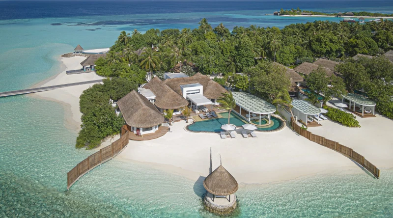 Three Bedroom Kuda Estate at Four Seasons Resort At Kuda Huraa