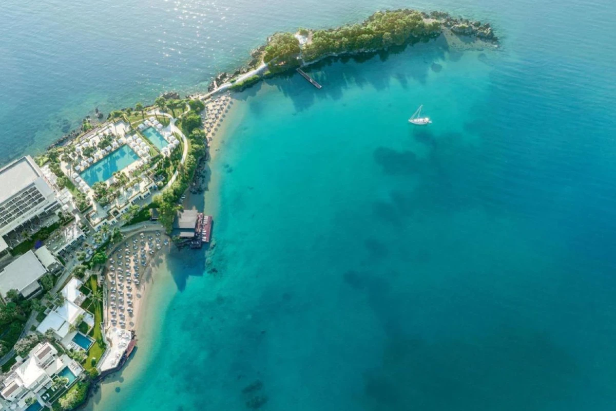 Corfu Imperial, A Resort to Live