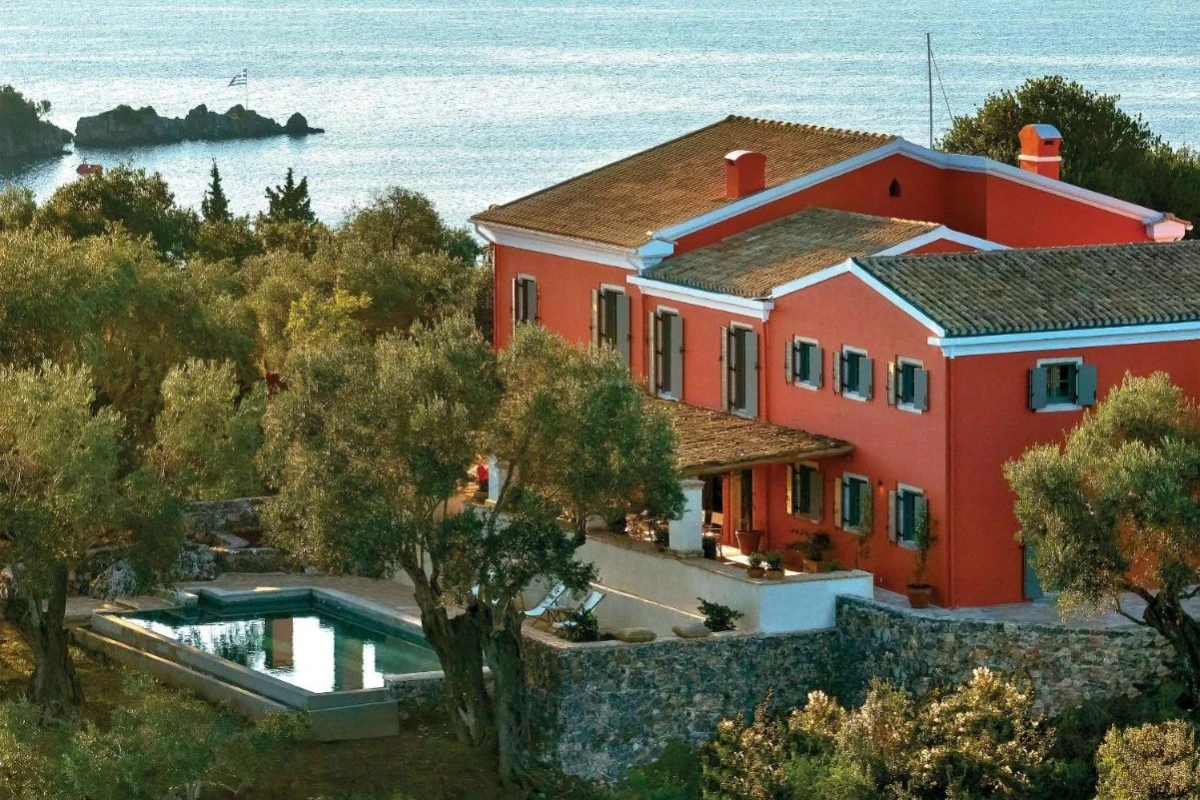 Corfu Imperial, A Resort to Live