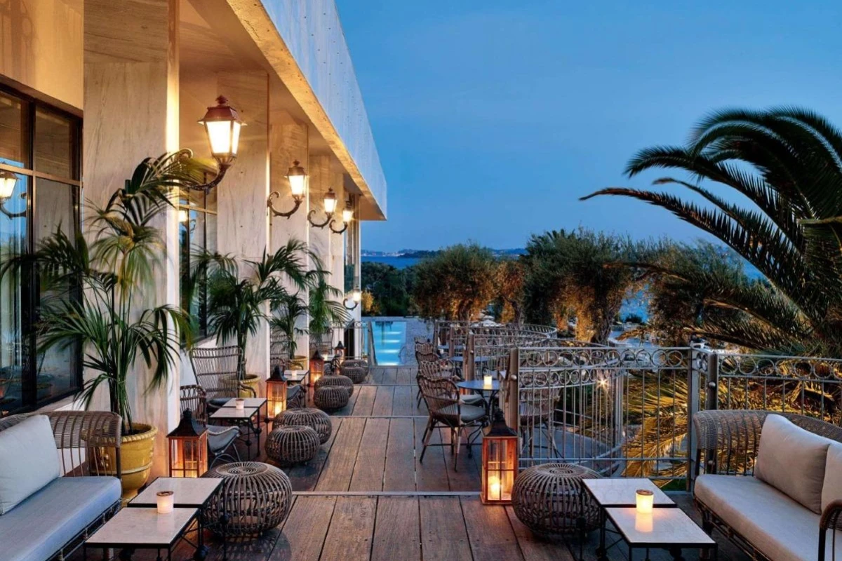 Corfu Imperial, A Resort to Live
