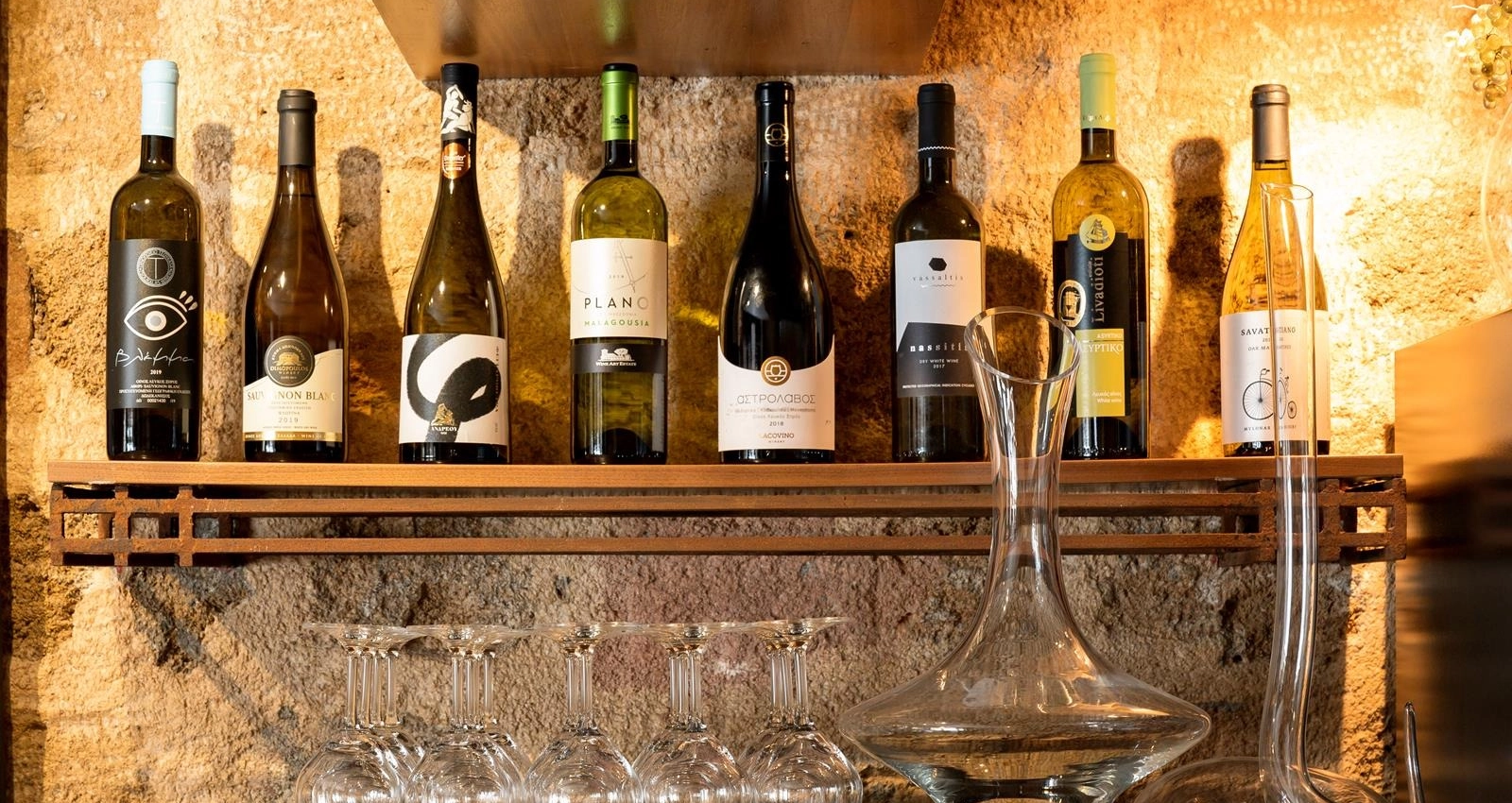 10GR Hotel & Wine Bar