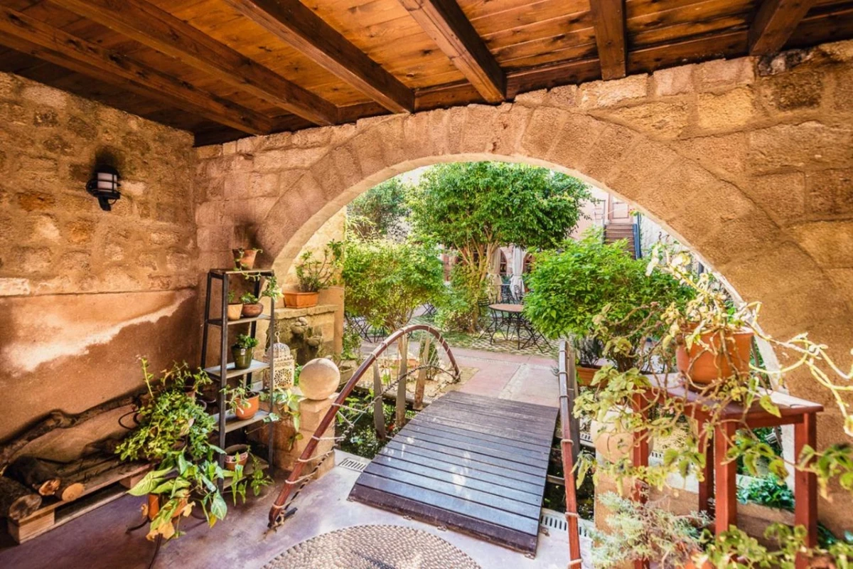 Avalon Boutique Hotel