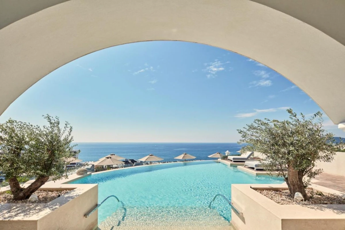 Esperos Blue Village & Spa