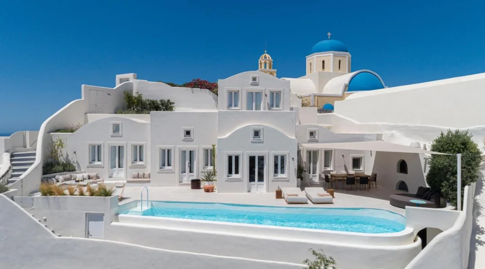 Three Bedroom Villa with Infinity Pool at Canaves Oia Suites